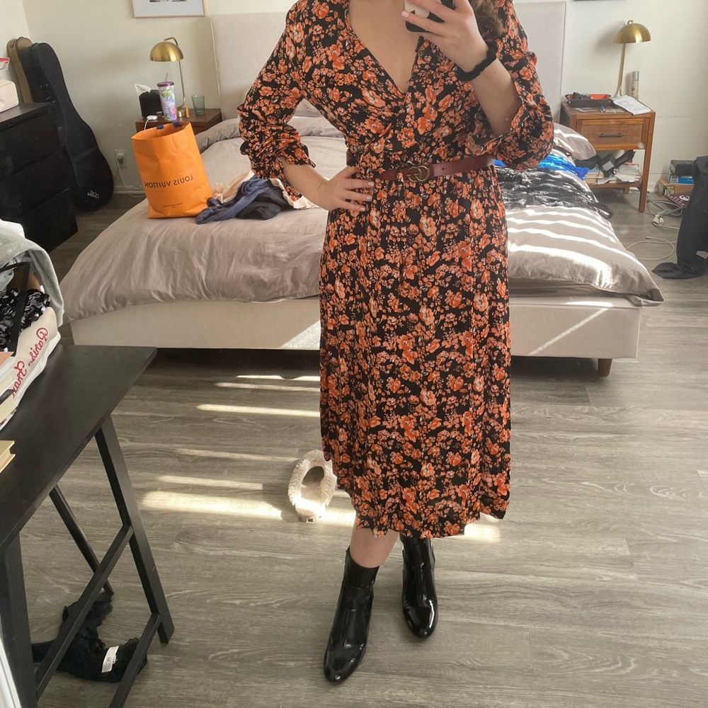 NWT FLORAL DRESS - Picture 7 of 7
